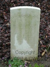 Etaples Military Cemetery - Lall Din, 